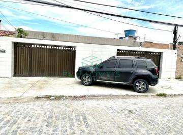 Casa · 450m² · 6 Quartos · 4 Vagas · Casa com 6 Quartos em Jardim Atlântico, Olinda-PE