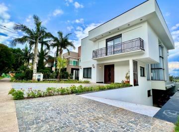 Casa de 5 quartos, Jundiaí · Belíssima casa com 5 suítes e acabamento refinado no Cond Res da Serra/ Jundiai