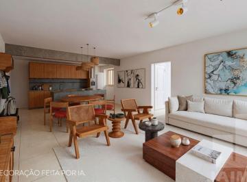 Apartamento · 127m² · 3 Quartos · 1 Vaga · Apartamento de aproximadamente 130m2, com 3 dormitórios, sendo 1 suíte. Sala com cozinha integrada.