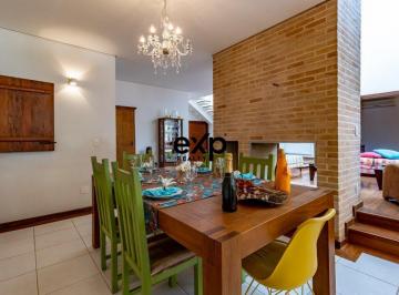 Casa · 473m² · 4 Quartos · 2 Vagas · Casa à venda com 04 quartos sendo 04 suites ao lado do colégio Porto Seguro em Valinhos/SP