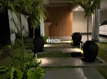 Casa · 190m² · 3 Quartos · 2 Vagas · Casa no condomínio TERRAS ALPHA disponível para venda em Uberlândia-MG