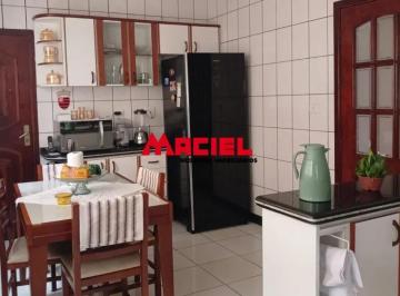 Apartamento · 92m² · 3 Quartos · 2 Vagas · excelente apto em ótima localização e próximo a bancos ,escola e comércio em geral