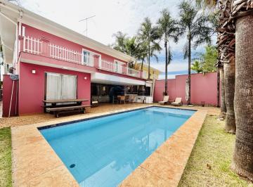 Casa · 525m² · 4 Quartos · 4 Vagas · Casa sobrado de 468m² com 04 suítes para locação em condomínio - Guaporé