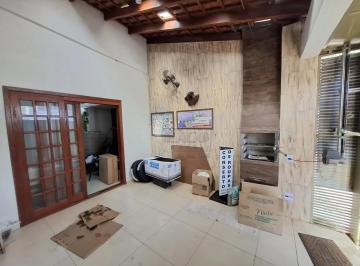 Casa · 150m² · 2 Quartos · 1 Vaga · Casa de 128m² com 02 quartos para locação - Vila Tibério