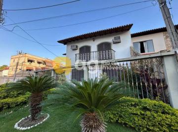 Casa · 293m² · 4 Quartos · 3 Vagas · Casa em Condomínio :  / Residencial / Vila Valqueire