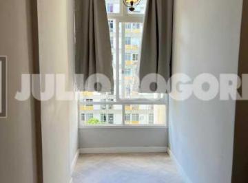Apartamento · 46m² · 1 Quarto · Apartamento : / Residencial / Centro
