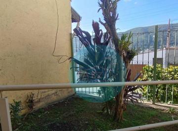 Jardim da fachada · Casa com 3 dormitórios à venda, 106 m² por R$ 330.000,00 - Jardim Santa Rita - Poços de Caldas/MG