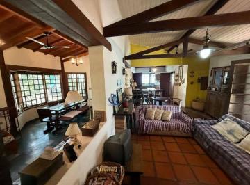 7d10dd384f1eb14bf30528b022b9b37b58886d50 · CASA TÉRREA COM 5 DORMITÓRIOS EM PEREQUÊ - ILHABELA