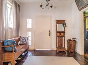 Casa · 286m² · 3 Quartos · 3 Vagas · Casa incrível no Rio Branco