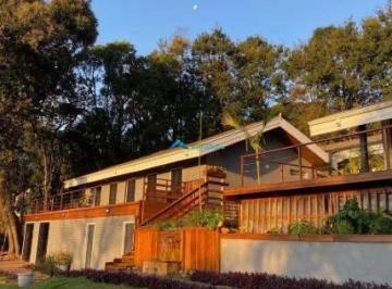 Casa · 520m² · 3 Quartos · 5 Vagas · Excelente Casa no Chácara Malota , com 2.422 m² de A/T e 520 m² de A/C com Piscina e muita natureza 
