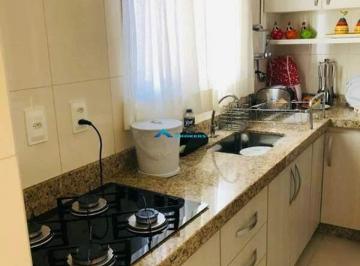 Apartamento · 70m² · 2 Quartos · 1 Vaga · Apartamento com 70 m² sendo 2 dormitórios com vaga de garagem - reformado e mobiliado