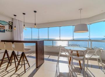 Apartamento · 215m² · 4 Quartos · 3 Vagas · Apartamento a venda no Ed. Sea’s Tower frente mar