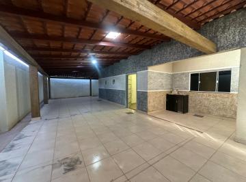 Casa de 3 quartos, Sobradinho · 3 SUÍTES / 2 SALAS / ARMÁRIOS / GARAGEM COBERTA / SOBRADINHO DF