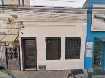 Casa · 150m² · 3 Quartos · Casa no Menino Deus com 150m²