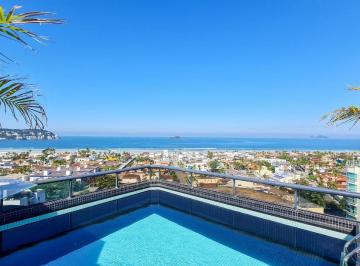 Apartamento · 350m² · 4 Quartos · 3 Vagas · Cobertura Duplex à venda na praia da Enseada, região da Brunella