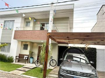 Casa · 240m² · 4 Quartos · 2 Vagas · Casa Duplex Sendo 4 Suítes no Foz dos Joanes - Buraquinho