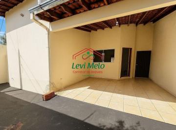 Garagem Coberta · Casa à venda no bairro Novo Mundo - Ituiutaba/MG