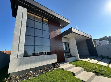 Casa · 225m² · 3 Quartos · 4 Vagas · Casa Alto Padrão em Walville, Chapecó/SC