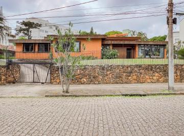 Casa · 313m² · 3 Quartos · 6 Vagas · Casa com 3 quartos e 313m² à venda em Chácara das Pedras, Porto Alegre. Rua Joao