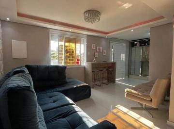 Casa · 140m² · 3 Quartos · 2 Vagas · Casa Reformada no Bairro Medianeira