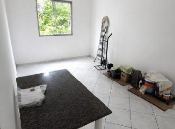 Apartamento · 67m² · 2 Quartos · 1 Vaga · Dois dormitórios, elevador e garagem demarcada. Cond. baixo