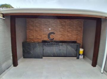 Casa · 70m² · 2 Quartos · 3 Vagas · Casa reformada com 2 dormitórios, em condomínio com muito lazer!