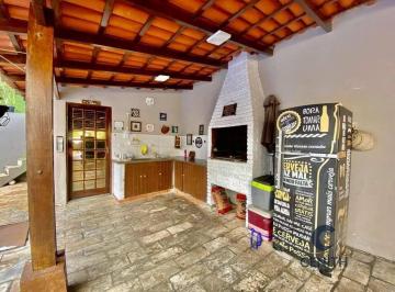 Casa de 4 quartos, Jandira · Charmosa Casa em Estilo Campestre - 312 m², Condomínio Villa Bianca.