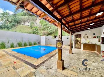 Casa · 664m² · 4 Quartos · 3 Vagas · Charmosa Casa em Estilo Campestre - 312 m², Condomínio Villa Bianca.