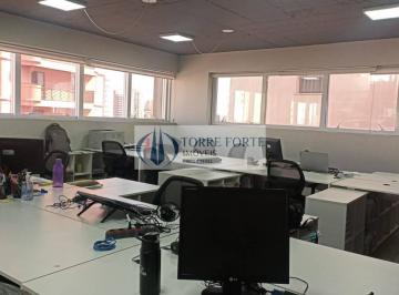 Comercial · 74m² · 2 Vagas · Sala comercial de 74 metros com ótima localização e estrutura
