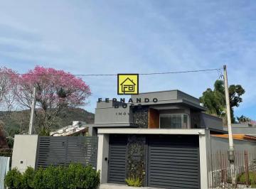 Casa · 3 Quartos · 2 Vagas · Sobre casa com 162 m² à venda em Igrejinha - RS, Casa moderna com sistema completo de automação por