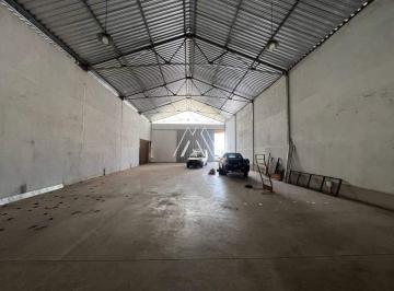 Comercial · 278m² · Alugo galpão no bairro Universitário - Itaúna/mg!!