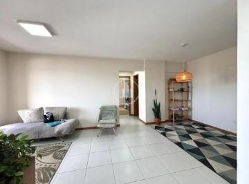 Apartamento · 75m² · 2 Quartos · 1 Vaga · Apartamento 2 Quartos com 1 Suíte e 75m² - Centro