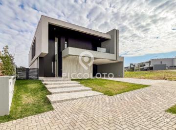 Casa · 297m² · 3 Quartos · 3 Vagas · Sobrado à venda em Campinas, Loteamento Residencial Arborais, com 3 suítes, com 297 m²