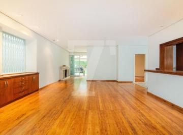 Casa · 430m² · 5 Quartos · 5 Vagas · Uma incrível casa reformada no Pacaembu