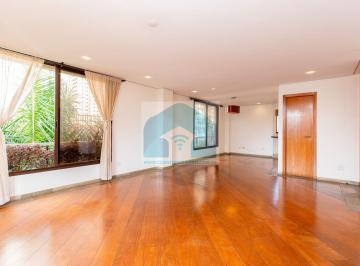 Apartamento · 200m² · 4 Quartos · 3 Vagas · Apartamento exclusivo no coração do Brooklin, na Rua Nebraska com esquina para a Rua Nova York!