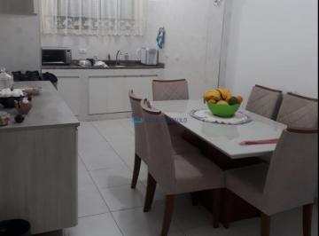 Casa · 100m² · 3 Quartos · 2 Vagas · Sobrado 3 dormitórios, sendo 1 suíte, varanda com churrasqueira e 2 vagas de garagem