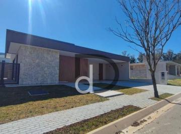 53234da2f9b85b5598e7cbe65cb4ef79cc0707cc · Casa térrea, cond fechado alto padrão, 3 suítes, piscina