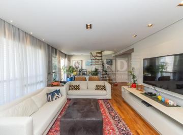 Apartamento · 467m² · 4 Quartos · 4 Vagas · Cobertura á Venda no Campo Belo com 467m², 4 quartos sendo 4 suítes, 4 vagas.