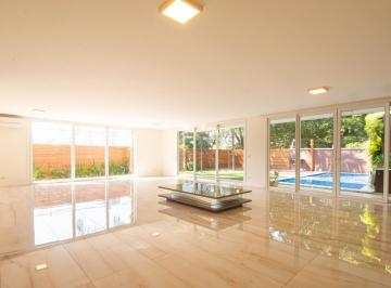 Casa de 4 quartos, São Paulo · Casa de condomínio à venda com 680m², 4 quartos e 6 vagas