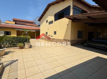 Casa · 350m² · 4 Quartos · 5 Vagas · Casa em  Rua Professor Mário Celso de Almeida - Parque São Cristóvão - Taubaté/SP
