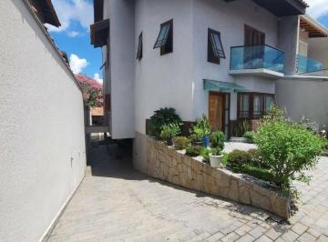 4d56187f656caf5fbe877d3a77c56de1e8c3b1b3 · Casa com 3 dormitórios à venda, 164 m² por R$ 1.300.000 - Nova Arujá - Arujá/SP