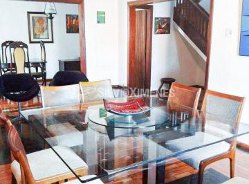 Casa · 330m² · 4 Quartos · 2 Vagas · Casa à venda com 330m², 4 quartos e 2 vagas
