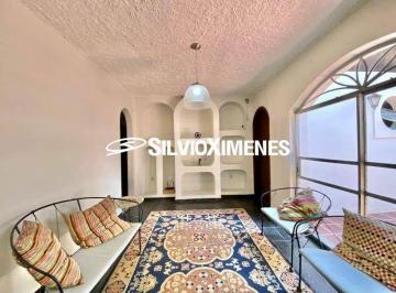 Casa · 312m² · 4 Quartos · 5 Vagas · Casa à Venda com 312m², 4 quartos e 5 vagas