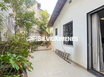 Casa · 215m² · 3 Quartos · 3 Vagas · Casa à venda com 215m², 3 quartos e 3 vagas