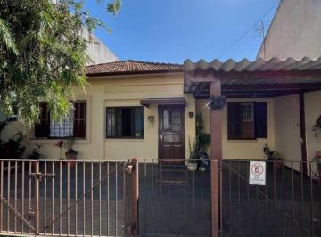 Casa · 158m² · 3 Quartos · 1 Vaga · Casa térrea com ótima localização no centro de Atibaia para comercial ou residencial