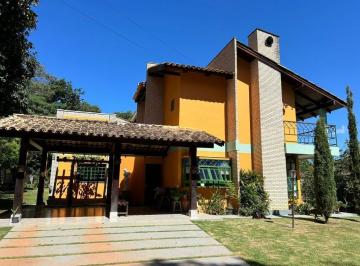 Casa · 364m² · 7 Quartos · Sobrado tipo Chalé + 01 casa em terreno amplo em Chapada dos Guimarães