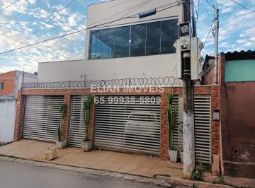 Casa · 234m² · 3 Quartos · 2 Vagas · Lindo Sobrado com 3 suítes no Bosque da Saúde pronto pra morar