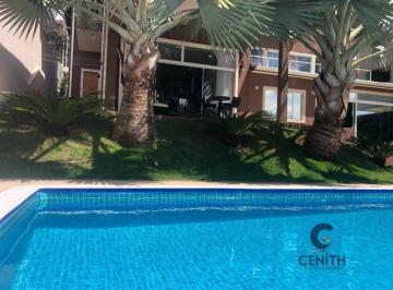 Casa · 700m² · 5 Quartos · 5 Vagas · Incrível Casa de Alto Padrão com 05 Suítes, PORTEIRA FECHADA! 510 m²