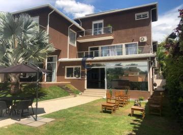 Casa · 700m² · 5 Quartos · 5 Vagas · Incrível Casa de Alto Padrão com 05 Suítes, PORTEIRA FECHADA! 510 m²