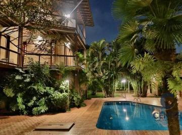 Casa · 1351m² · 7 Quartos · 8 Vagas · Incrível Casa com 7 suítes, edícula, adega, planejados! 628 m²